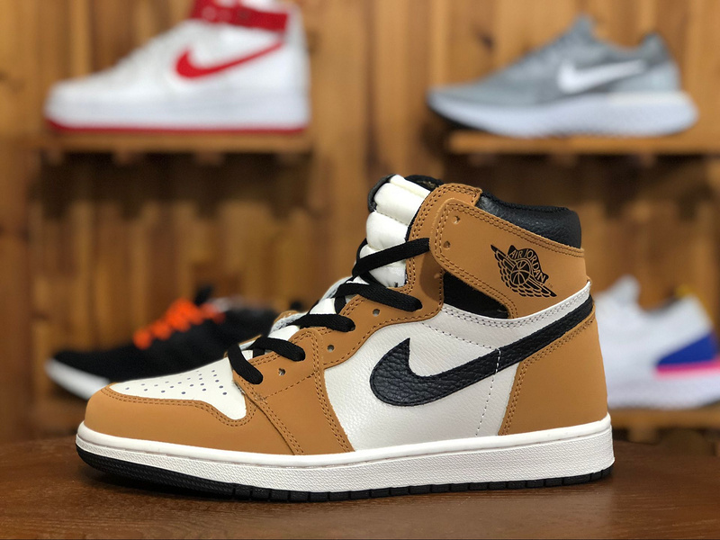 Оригинальные air. Nike Air Jordan 1 Brown. Air Jordan 1 коричневые. Найк Jordan 1 коричневые. Nike Air Jordan 1 коричневые.