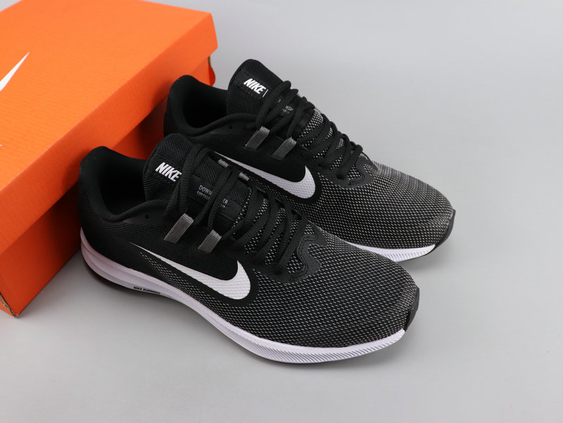 Nike Mens Downshifter 9 Running Shoe